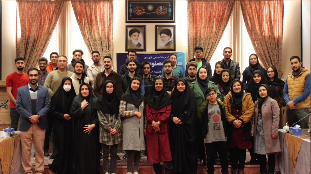 عکس گروهی شرکت‌کنندگان بوت‌کمپ از رزومه شرکت